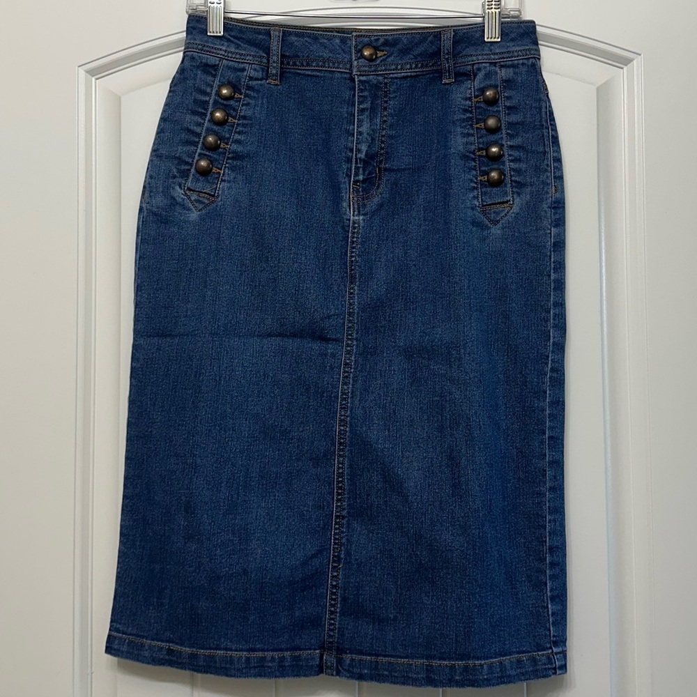 Denim Button-Accent Skirt
